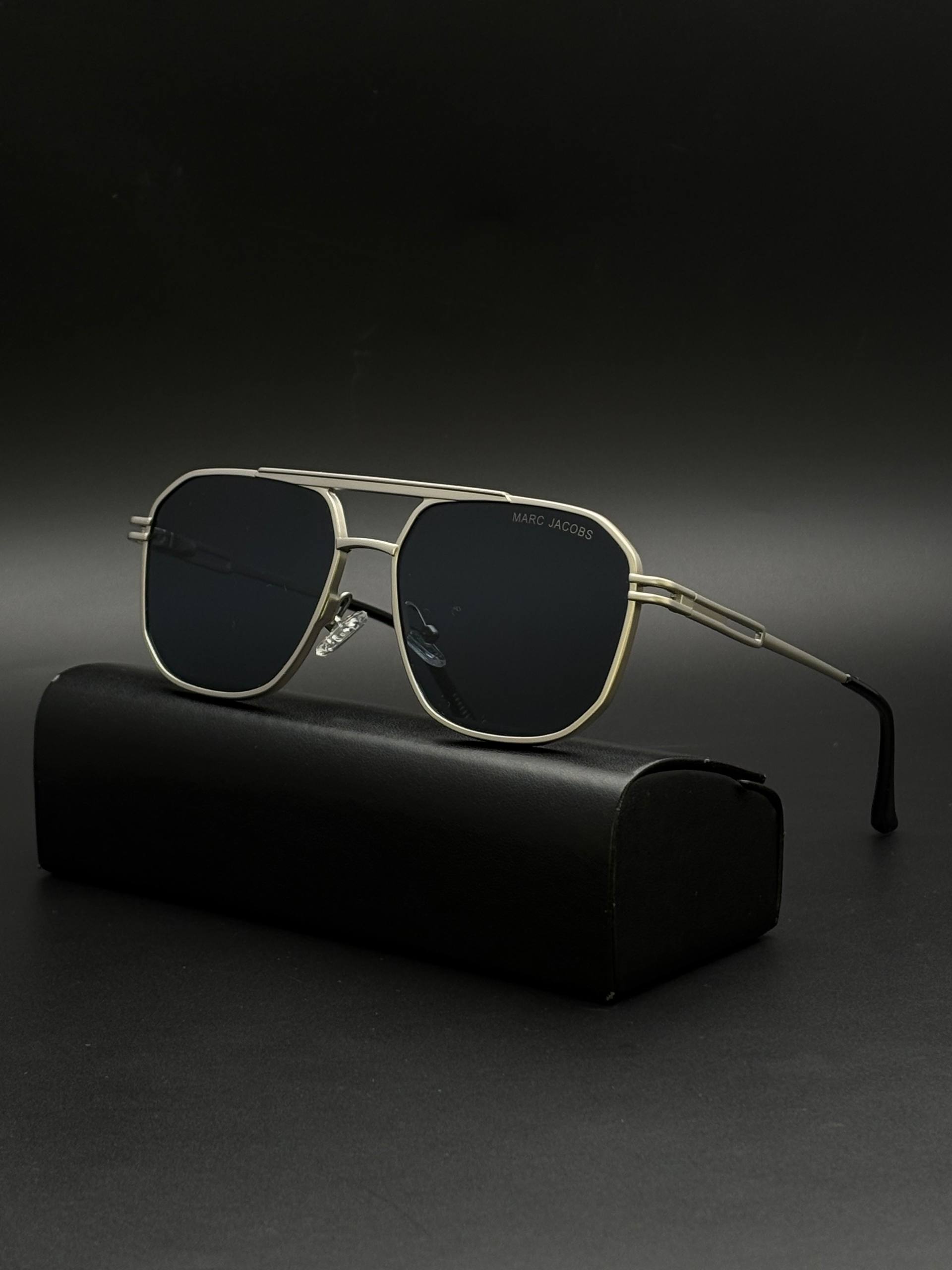 عینک جی کوبس طرح جدید