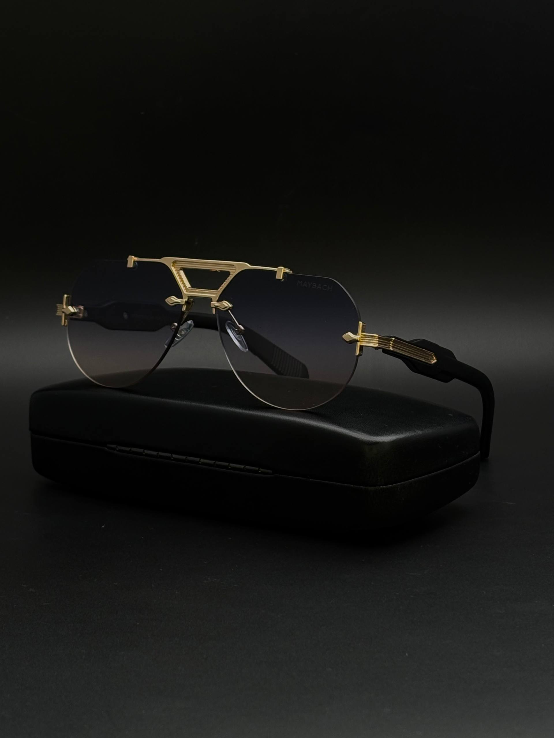 عینک خاص میباخ